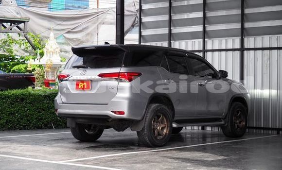 ซื้อ รถมือสอง Toyota Fortuner เงิน รถยนต์ ใน %{เมือง} ใน กรุงเทพมหานคร ซื้อ รถมือสอง Toyota Fortuner เงิน รถยนต์ ใน %{เมือง} ใน กรุงเทพมหานคร