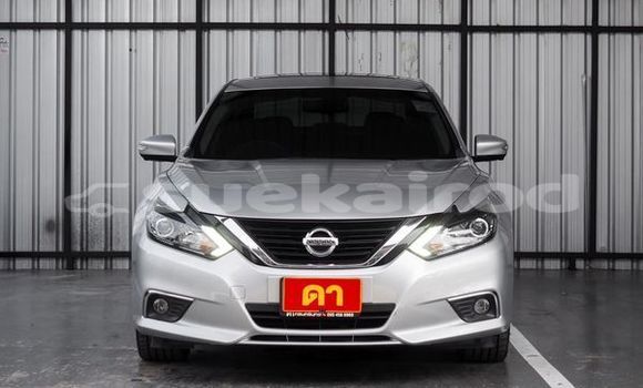 Buy Used Nissan Teana Silver Car in Bangkok in Bangkok Buy Used Nissan Teana Silver Car in Bangkok in Bangkok