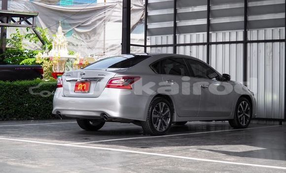 Buy Used Nissan Teana Silver Car in Bangkok in Bangkok Buy Used Nissan Teana Silver Car in Bangkok in Bangkok