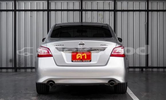 Buy Used Nissan Teana Silver Car in Bangkok in Bangkok Buy Used Nissan Teana Silver Car in Bangkok in Bangkok
