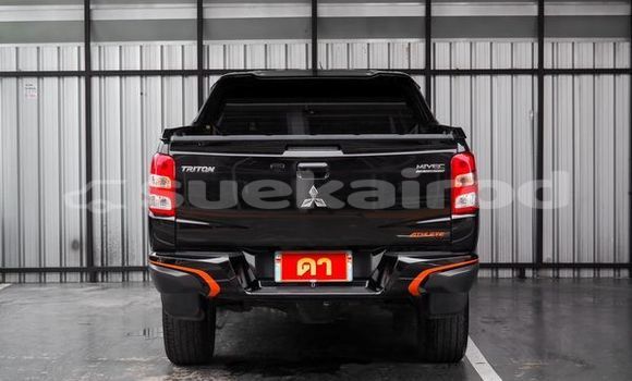 ซื้อ รถมือสอง Mitsubishi Triton สีดำ รถยนต์ ใน %{เมือง} ใน กรุงเทพมหานคร ซื้อ รถมือสอง Mitsubishi Triton สีดำ รถยนต์ ใน %{เมือง} ใน กรุงเทพมหานคร