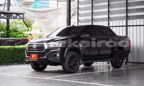 ซื้อ รถมือสอง Toyota Hiluxe Revo สีดำ รถยนต์ ใน %{เมือง} ใน กรุงเทพมหานคร