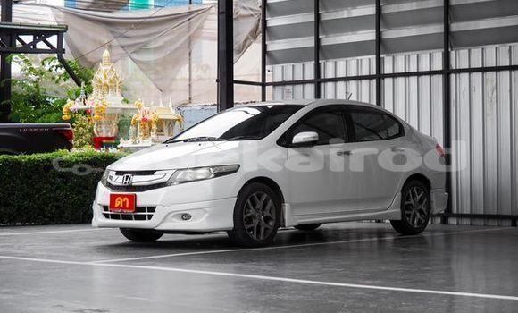 Buy Used Honda City White Car in Bangkok in Bangkok