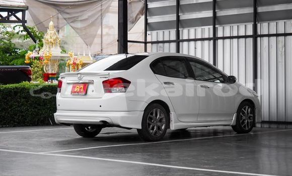 ซื้อ รถมือสอง Honda City ขาว รถยนต์ ใน %{เมือง} ใน กรุงเทพมหานคร ซื้อ รถมือสอง Honda City ขาว รถยนต์ ใน %{เมือง} ใน กรุงเทพมหานคร