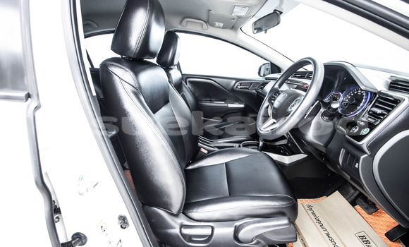 ซื้อ รถมือสอง Honda City ขาว รถยนต์ ใน %{เมือง} ใน กรุงเทพมหานคร ซื้อ รถมือสอง Honda City ขาว รถยนต์ ใน %{เมือง} ใน กรุงเทพมหานคร