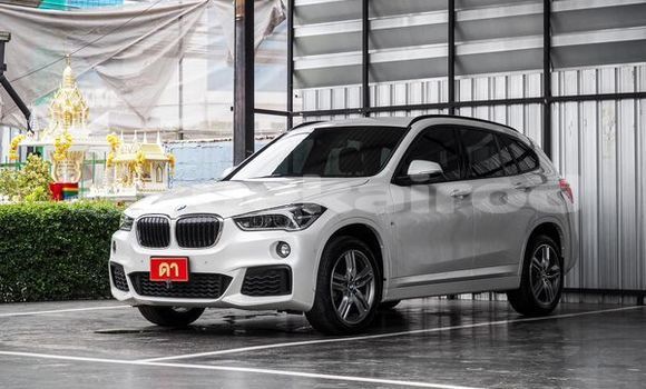 ซื้อ รถมือสอง BMW X1 ขาว รถยนต์ ใน %{เมือง} ใน กรุงเทพมหานคร