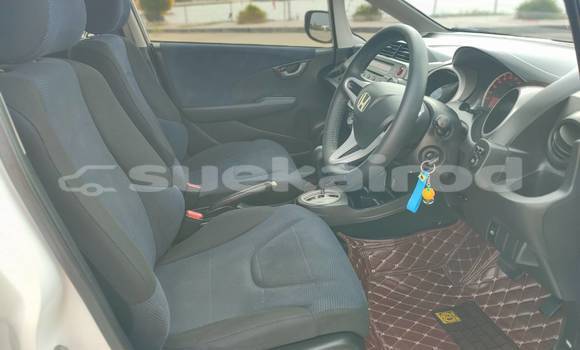 Buy Used Honda Jazz White Car in Nonthaburi in Nonthaburi Buy Used Honda Jazz White Car in Nonthaburi in Nonthaburi