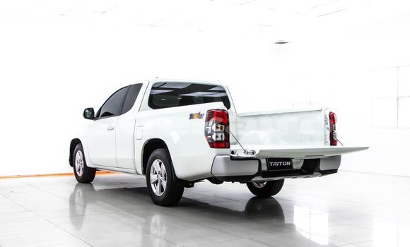 ซื้อ รถมือสอง Mitsubishi Triton ขาว รถยนต์ ใน %{เมือง} ใน กรุงเทพมหานคร ซื้อ รถมือสอง Mitsubishi Triton ขาว รถยนต์ ใน %{เมือง} ใน กรุงเทพมหานคร