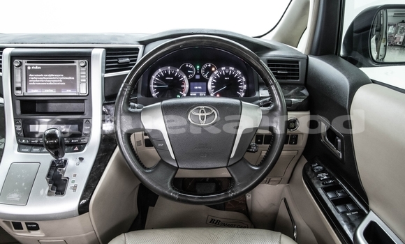 Buy Used Toyota Alphard White Car in Bangkok in Bangkok Buy Used Toyota Alphard White Car in Bangkok in Bangkok