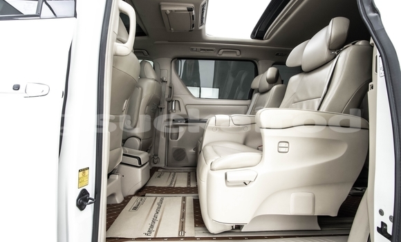 Buy Used Toyota Alphard White Car in Bangkok in Bangkok Buy Used Toyota Alphard White Car in Bangkok in Bangkok