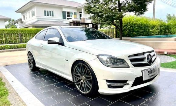 Buy Used Mercedes-Benz C180 coupe White Car in Bangkok in Bangkok Buy Used Mercedes-Benz C180 coupe White Car in Bangkok in Bangkok