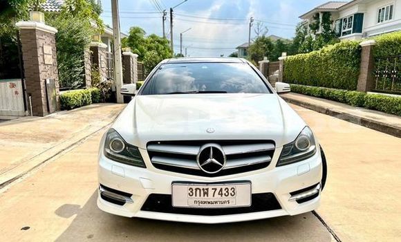 Buy Used Mercedes-Benz C180 coupe White Car in Bangkok in Bangkok Buy Used Mercedes-Benz C180 coupe White Car in Bangkok in Bangkok
