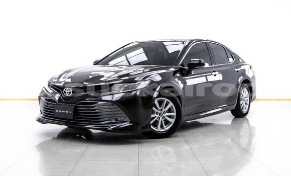 ซื้อ รถมือสอง Toyota Camry สีดำ รถยนต์ ใน %{เมือง} ใน กรุงเทพมหานคร