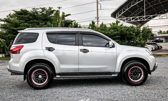 ซื้อ รถมือสอง Isuzu MU-X เงิน รถยนต์ ใน %{เมือง} ใน สระบุรี ซื้อ รถมือสอง Isuzu MU-X เงิน รถยนต์ ใน %{เมือง} ใน สระบุรี