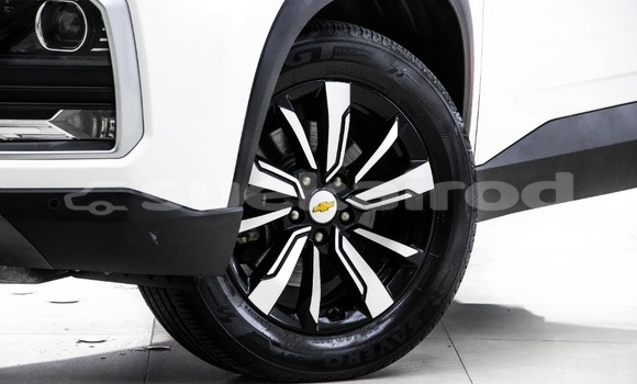 Buy Used Chevrolet Captiva White Car in Bangkok in Bangkok Buy Used Chevrolet Captiva White Car in Bangkok in Bangkok