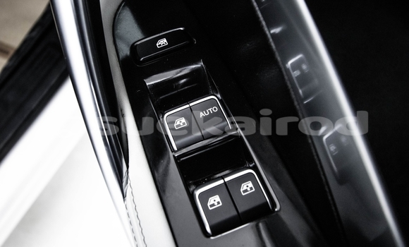 Buy Used Chevrolet Captiva White Car in Bangkok in Bangkok Buy Used Chevrolet Captiva White Car in Bangkok in Bangkok