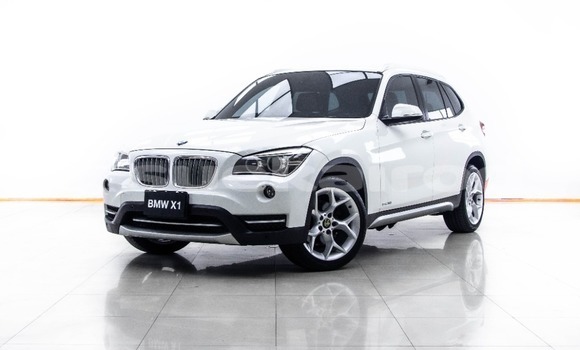 Buy Used BMW X1 White Car in Bangkok in Bangkok
