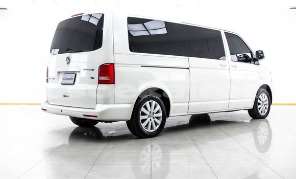 Buy Used Volkswagen Caravelle White Car in Bangkok in Bangkok Buy Used Volkswagen Caravelle White Car in Bangkok in Bangkok