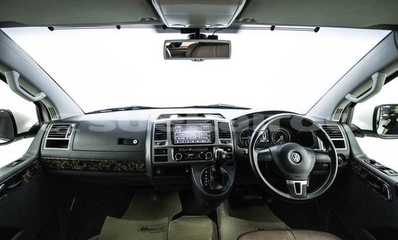 Buy Used Volkswagen Caravelle White Car in Bangkok in Bangkok Buy Used Volkswagen Caravelle White Car in Bangkok in Bangkok