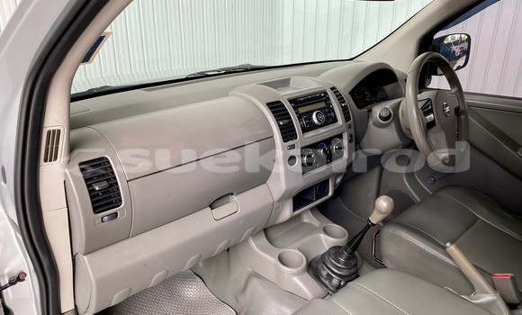 ซื้อ รถมือสอง Nissan Navara (Frontier) เงิน รถยนต์ ใน %{เมือง} ใน กรุงเทพมหานคร ซื้อ รถมือสอง Nissan Navara (Frontier) เงิน รถยนต์ ใน %{เมือง} ใน กรุงเทพมหานคร