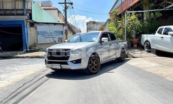 Buy Used Isuzu D-Max Silver Car in Bangkok in Bangkok