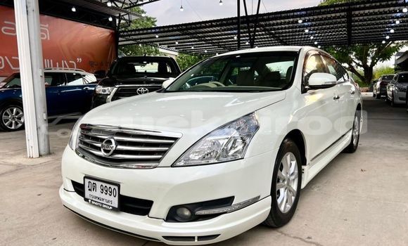Buy Used Nissan Teana White Car in Bangkok in Bangkok Buy Used Nissan Teana White Car in Bangkok in Bangkok