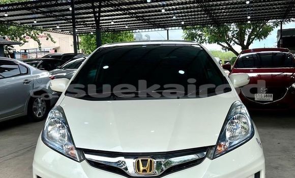 Buy Used Honda Jazz White Car in Bangkok in Bangkok Buy Used Honda Jazz White Car in Bangkok in Bangkok