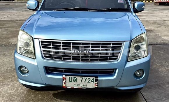 Buy Used Isuzu D-Max Blue Car in Bangkok in Bangkok