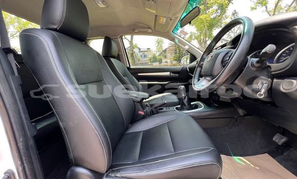 ซื้อ รถมือสอง Toyota Hiluxe Revo สีดำ รถยนต์ ใน %{เมือง} ใน กรุงเทพมหานคร ซื้อ รถมือสอง Toyota Hiluxe Revo สีดำ รถยนต์ ใน %{เมือง} ใน กรุงเทพมหานคร