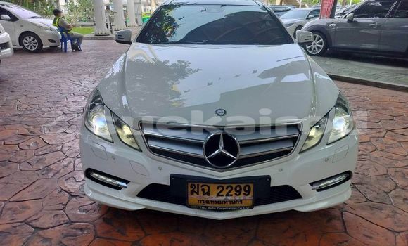 Buy Used Mercedes‒Benz E–Class White Car in Bangkok in Bangkok