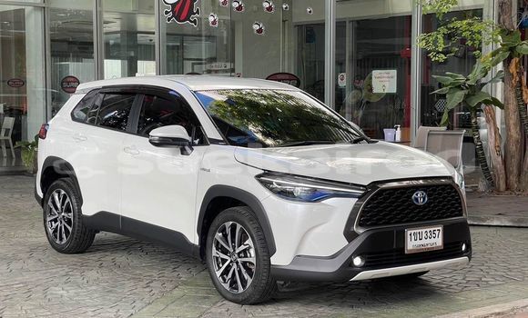 ซื้อ รถมือสอง Toyota Corolla Cross ขาว รถยนต์ ใน %{เมือง} ใน กรุงเทพมหานคร