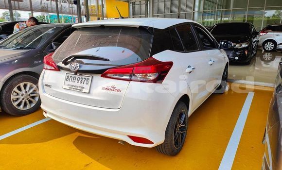 Buy Used Toyota Yaris White Car in Bangkok in Bangkok Buy Used Toyota Yaris White Car in Bangkok in Bangkok