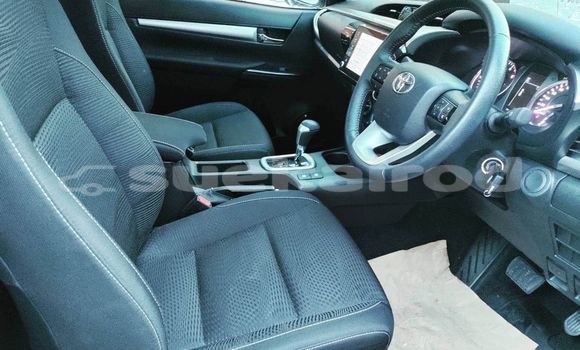 Buy Used Toyota Hiluxe Revo White Car in Bangkok in Bangkok Buy Used Toyota Hiluxe Revo White Car in Bangkok in Bangkok