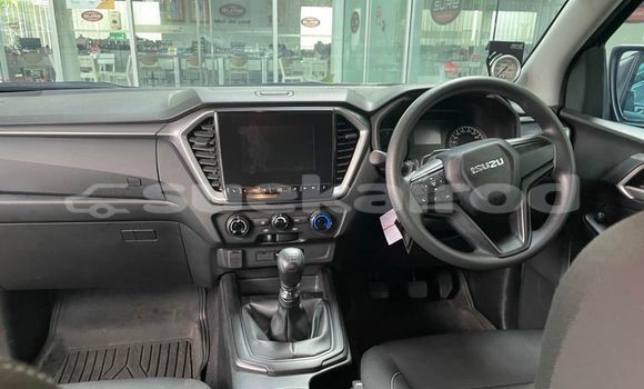 ซื้อ รถมือสอง Isuzu D-Max ขาว รถยนต์ ใน %{เมือง} ใน กรุงเทพมหานคร ซื้อ รถมือสอง Isuzu D-Max ขาว รถยนต์ ใน %{เมือง} ใน กรุงเทพมหานคร