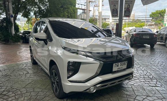 Buy Used Mitsubishi Xpander White Car in Bangkok in Bangkok Buy Used Mitsubishi Xpander White Car in Bangkok in Bangkok