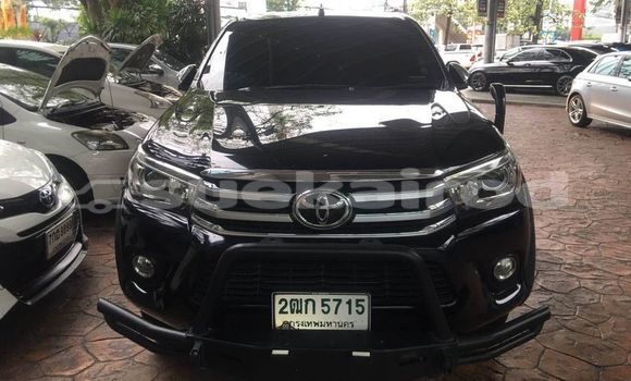 ซื้อ รถมือสอง Toyota Hiluxe Revo สีดำ รถยนต์ ใน %{เมือง} ใน กรุงเทพมหานคร