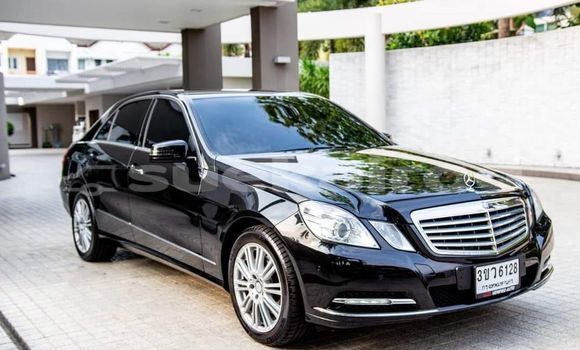 Buy Used Mercedes-Benz E-Classe Black Car in Bangkok in Bangkok Buy Used Mercedes-Benz E-Classe Black Car in Bangkok in Bangkok