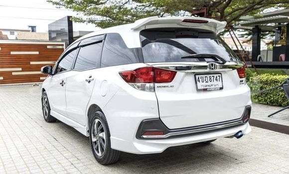 ซื้อ รถมือสอง Honda Mobilio ขาว รถยนต์ ใน %{เมือง} ใน กรุงเทพมหานคร
