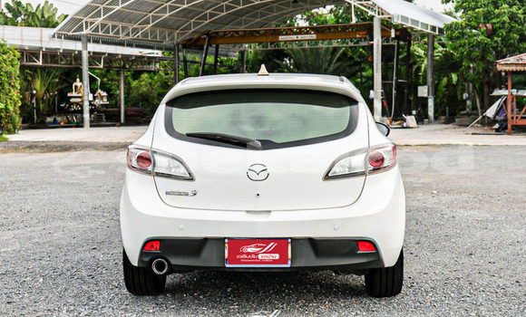 ซื้อ รถมือสอง Mazda 3 ขาว รถยนต์ ใน %{เมือง} ใน สระบุรี ซื้อ รถมือสอง Mazda 3 ขาว รถยนต์ ใน %{เมือง} ใน สระบุรี