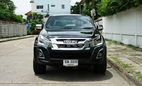 ซื้อ รถมือสอง Isuzu D-Max สีดำ รถยนต์ ใน %{เมือง} ใน กรุงเทพมหานคร ซื้อ รถมือสอง Isuzu D-Max สีดำ รถยนต์ ใน %{เมือง} ใน กรุงเทพมหานคร