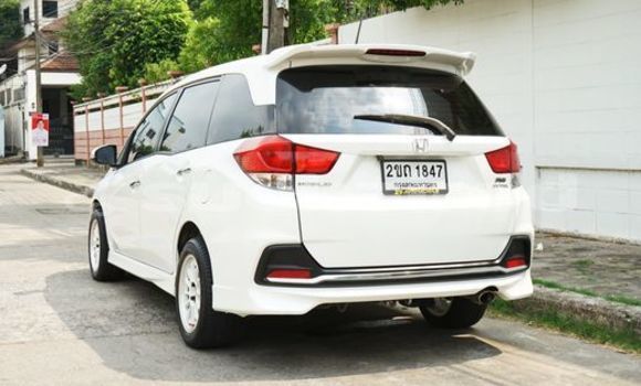 ซื้อ รถมือสอง Honda Mobilio ขาว รถยนต์ ใน %{เมือง} ใน กรุงเทพมหานคร ซื้อ รถมือสอง Honda Mobilio ขาว รถยนต์ ใน %{เมือง} ใน กรุงเทพมหานคร
