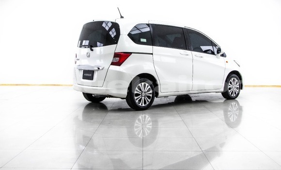 Buy Used Honda Freed White Car in Bangkok in Bangkok Buy Used Honda Freed White Car in Bangkok in Bangkok