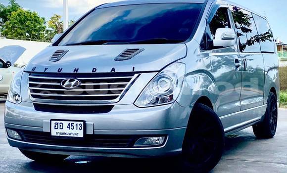 ซื้อ รถมือสอง Hyundai H1 อื่น ๆ รถยนต์ ใน %{เมือง} ใน กรุงเทพมหานคร