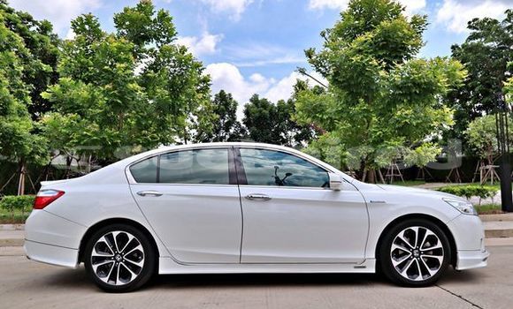 ซื้อ รถมือสอง Honda Accord ขาว รถยนต์ ใน %{เมือง} ใน กรุงเทพมหานคร ซื้อ รถมือสอง Honda Accord ขาว รถยนต์ ใน %{เมือง} ใน กรุงเทพมหานคร