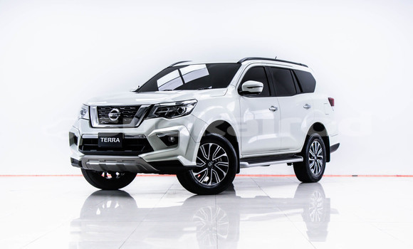 Buy Used Nissan X-Terra White Car in Bangkok in Bangkok Buy Used Nissan X-Terra White Car in Bangkok in Bangkok