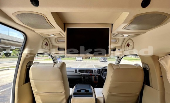 ซื้อ รถมือสอง Toyota Commuter ขาว รถยนต์ ใน %{เมือง} ใน กรุงเทพมหานคร ซื้อ รถมือสอง Toyota Commuter ขาว รถยนต์ ใน %{เมือง} ใน กรุงเทพมหานคร