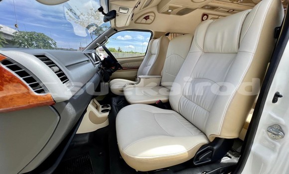 ซื้อ รถมือสอง Toyota Commuter ขาว รถยนต์ ใน %{เมือง} ใน กรุงเทพมหานคร ซื้อ รถมือสอง Toyota Commuter ขาว รถยนต์ ใน %{เมือง} ใน กรุงเทพมหานคร