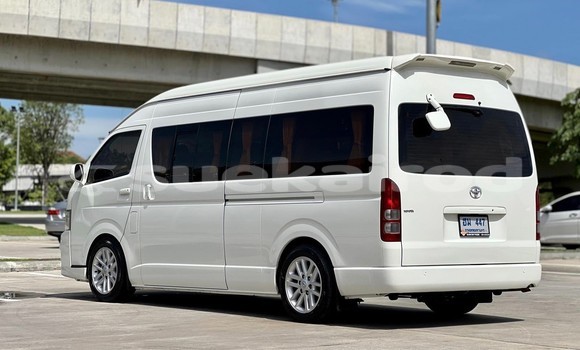 ซื้อ รถมือสอง Toyota Commuter ขาว รถยนต์ ใน %{เมือง} ใน กรุงเทพมหานคร ซื้อ รถมือสอง Toyota Commuter ขาว รถยนต์ ใน %{เมือง} ใน กรุงเทพมหานคร