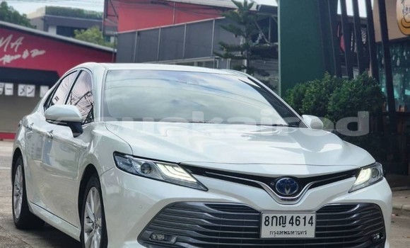 Buy Used Toyota Camry White Car in Bangkok in Bangkok Buy Used Toyota Camry White Car in Bangkok in Bangkok