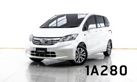 Buy Used Honda Freed White Car in Bangkok in Bangkok Buy Used Honda Freed White Car in Bangkok in Bangkok